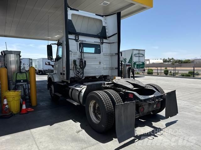 Volvo VNL Trekkers