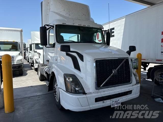 Volvo VNL Trekkers