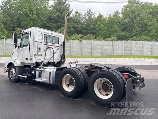 Volvo VNL Trekkers