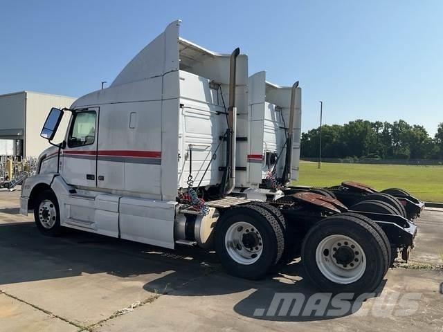 Volvo VNL Trekkers