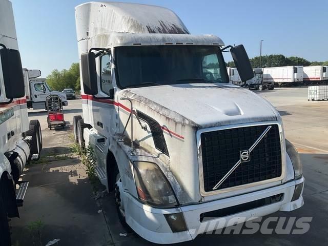 Volvo VNL Trekkers