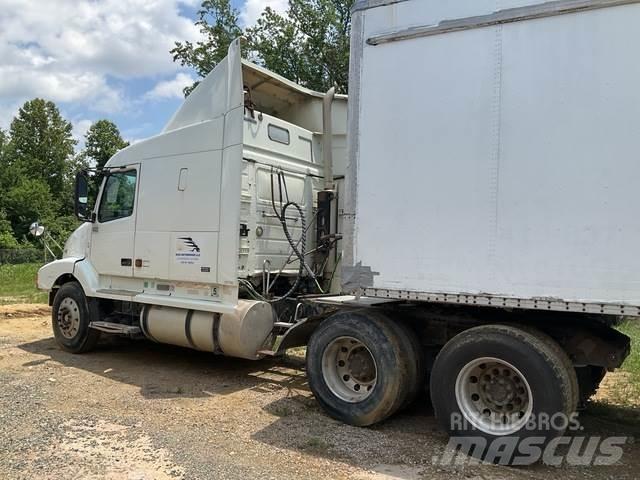 Volvo VNL Trekkers