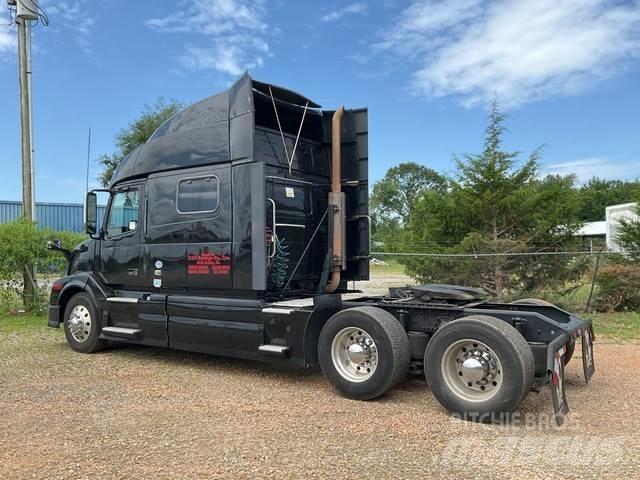 Volvo VNL Trekkers