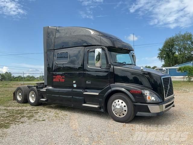 Volvo VNL Trekkers