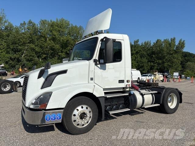 Volvo VNL Trekkers