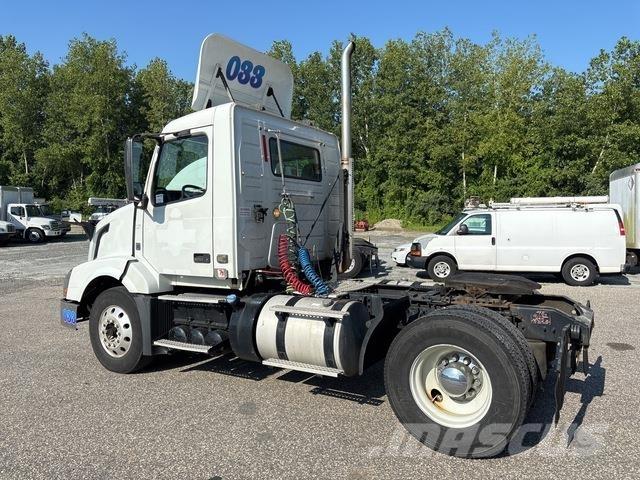 Volvo VNL Trekkers