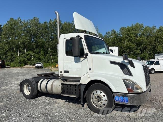 Volvo VNL Trekkers