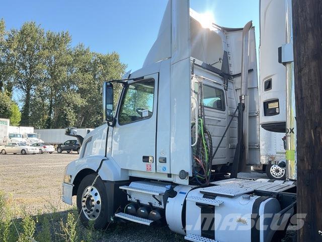 Volvo VNL Trekkers