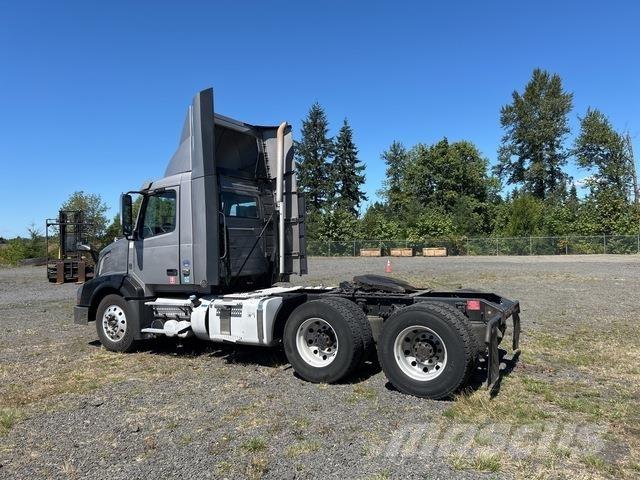 Volvo VNL Trekkers