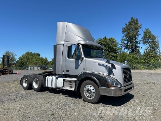 Volvo VNL Trekkers