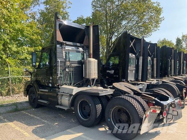 Volvo VNL Trekkers