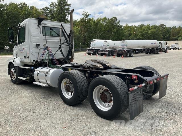 Volvo VNL Trekkers