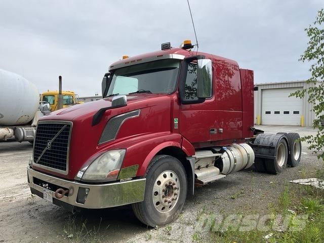 Volvo VNL Trekkers