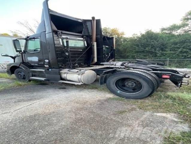 Volvo VNL Trekkers