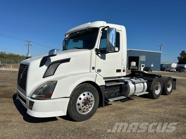 Volvo VNL Trekkers