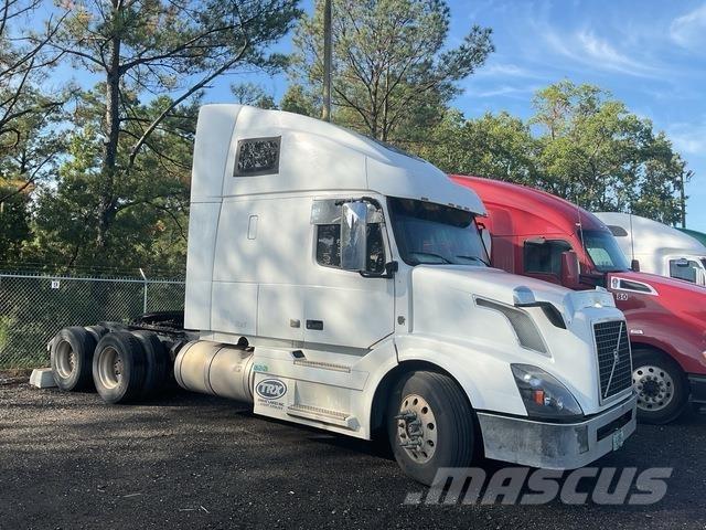 Volvo VNL Trekkers