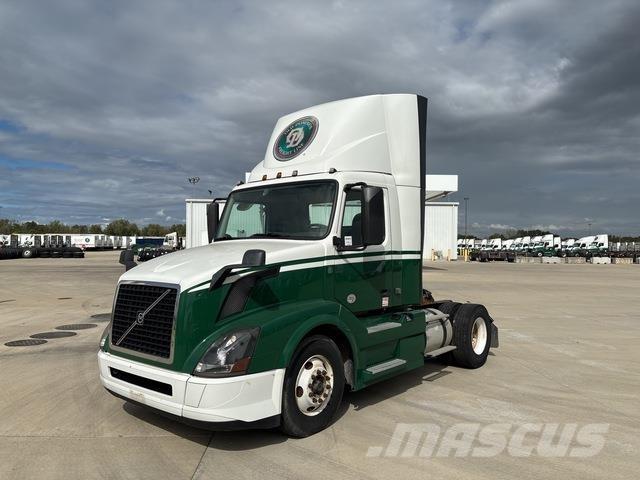 Volvo VNL Trekkers