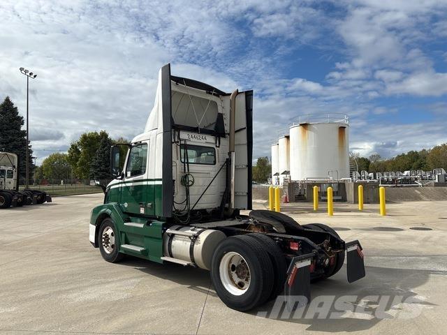 Volvo VNL Trekkers