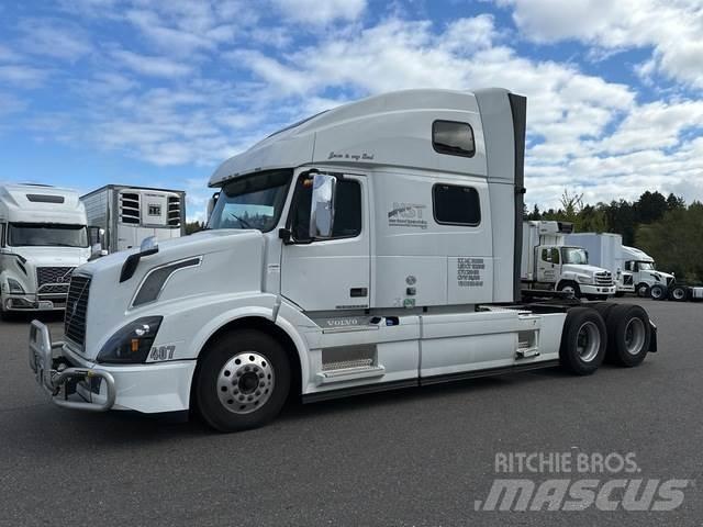 Volvo VNL 780 Trekkers