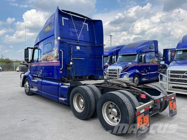 Volvo VNL760 Trekkers