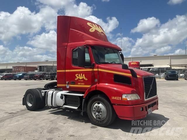 Volvo VNM Trekkers