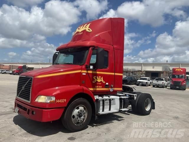 Volvo VNM Trekkers