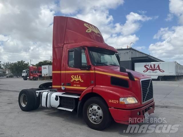 Volvo VNM Trekkers