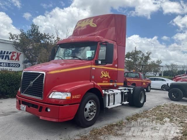 Volvo VNM Trekkers