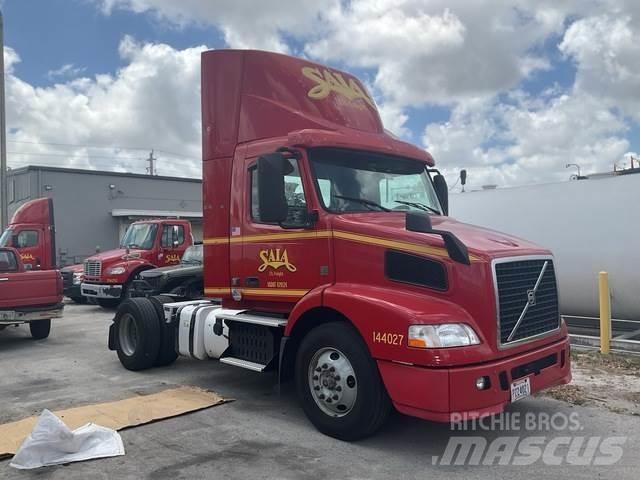 Volvo VNM Trekkers