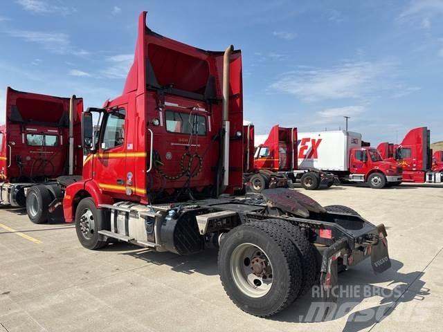 Volvo VNM Trekkers