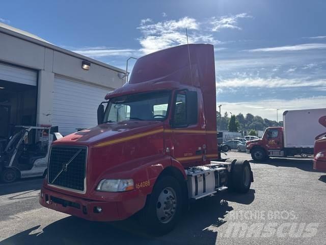 Volvo VNM Trekkers