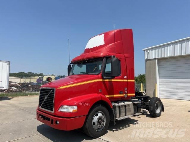 Volvo VNM Trekkers