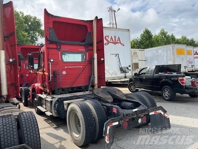 Volvo VNM Trekkers