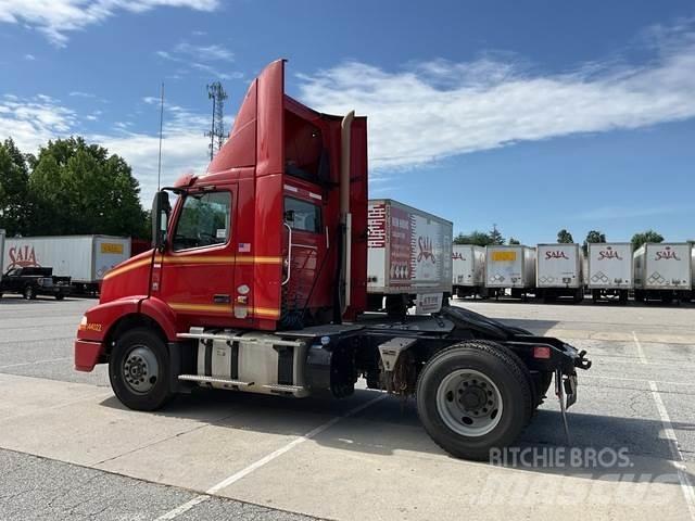 Volvo VNM Trekkers