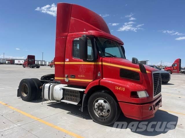 Volvo VNM Trekkers