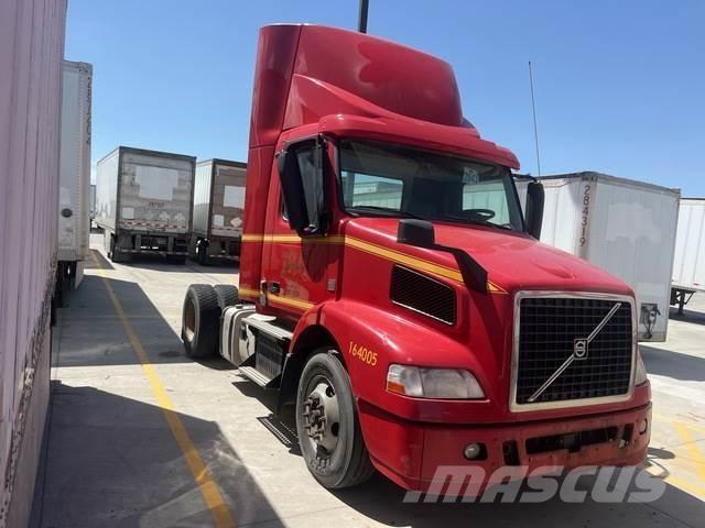 Volvo VNM Trekkers