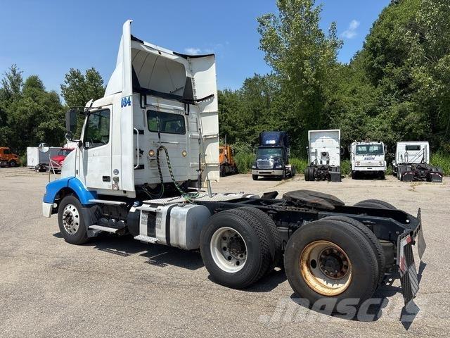 Volvo VNM Trekkers