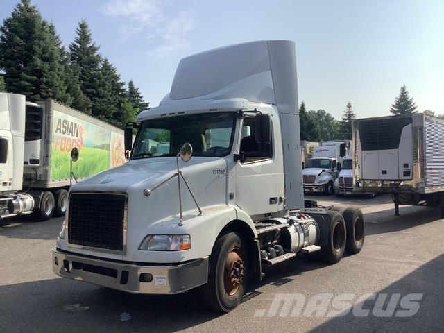 Volvo VNM Trekkers