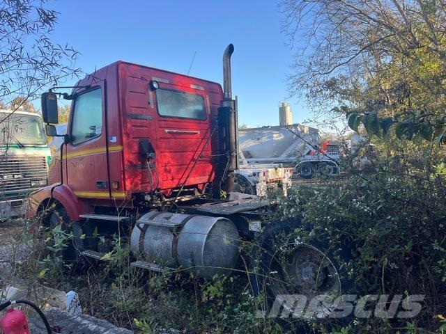 Volvo VNM200 Trekkers