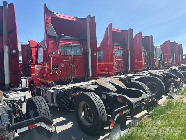 Volvo VNM42T Trekkers