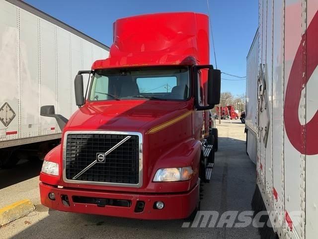 Volvo VNM42T Trekkers