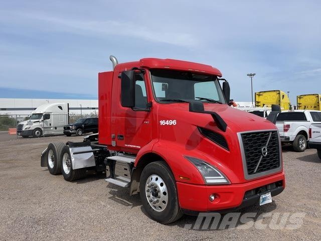 Volvo VNR Trekkers