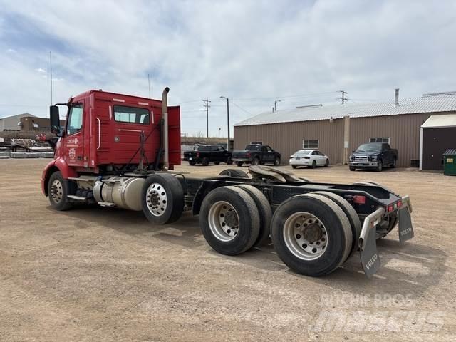 Volvo VNR Trekkers