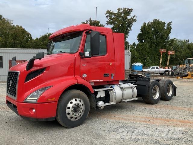 Volvo VNR Trekkers