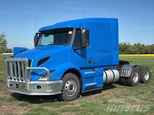 Volvo VNR Trekkers