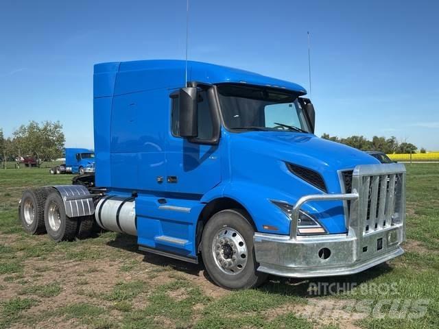 Volvo VNR Trekkers
