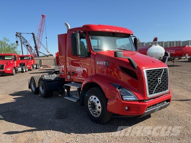 Volvo VNR Trekkers