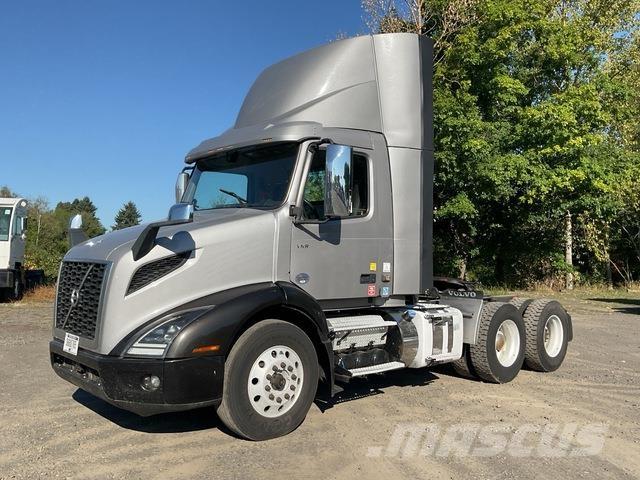 Volvo VNR Trekkers