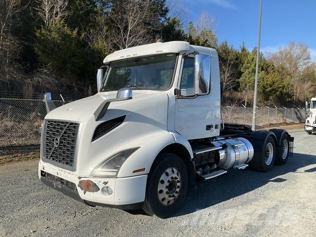 Volvo VNR Trekkers