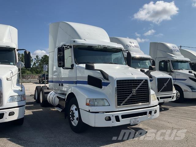 Volvo VNR64T Trekkers